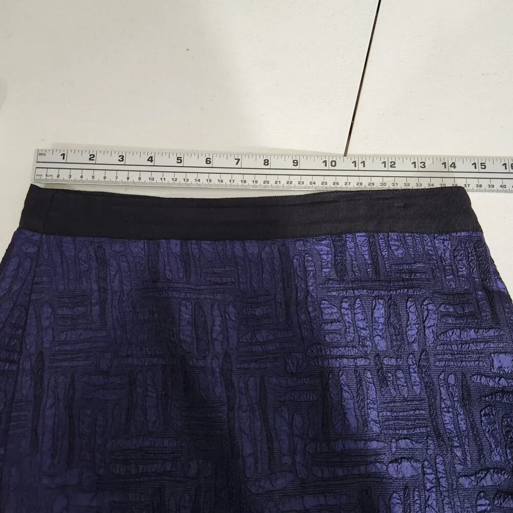 Banana Republic Skirt size 4 Purple Textured Geometric Jacquard